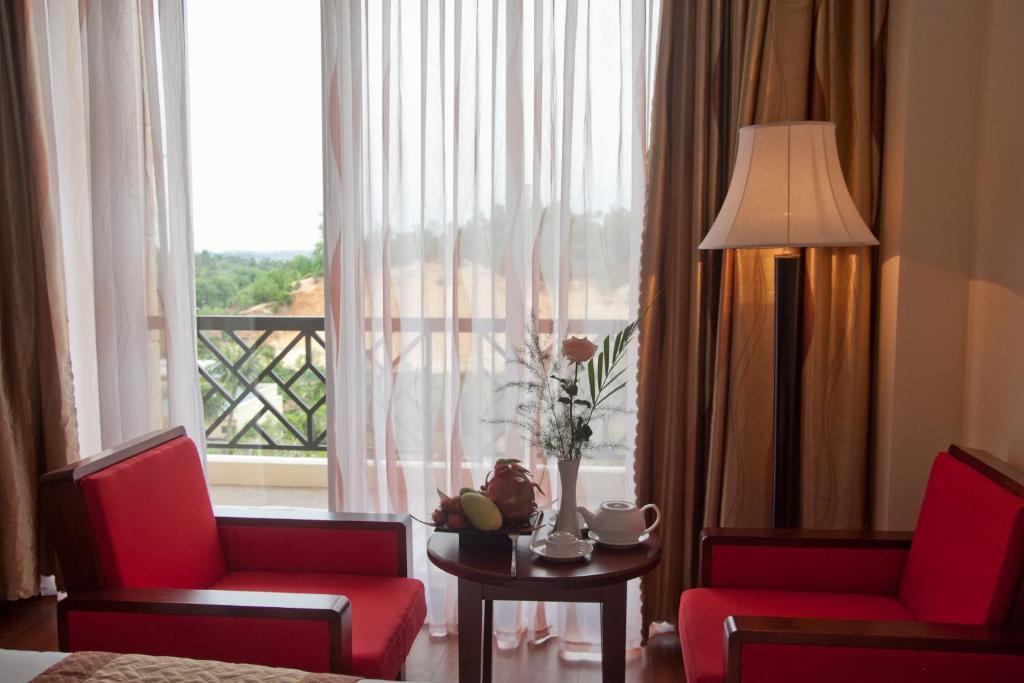 Dlgl - Dung Quat Hotel Kuang Ngai Oda fotoğraf
