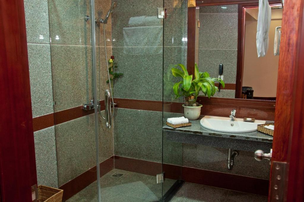 Dlgl - Dung Quat Hotel Kuang Ngai Oda fotoğraf